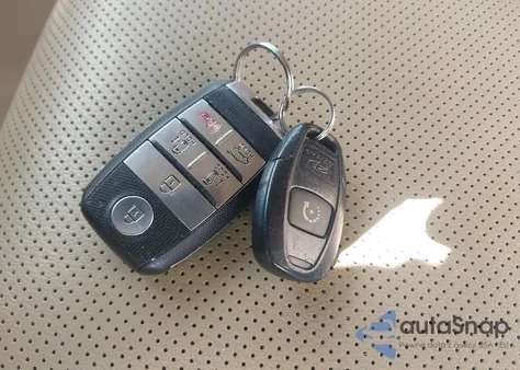 2016 Kia Sedona Ex z USA, uszkodzony, nr VIN KNDMC5C17G6122078